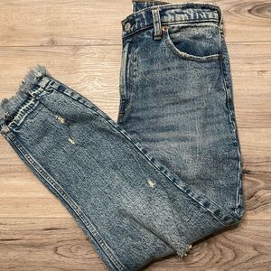 Abercrombie & Fitch High Rise Mom Jeans